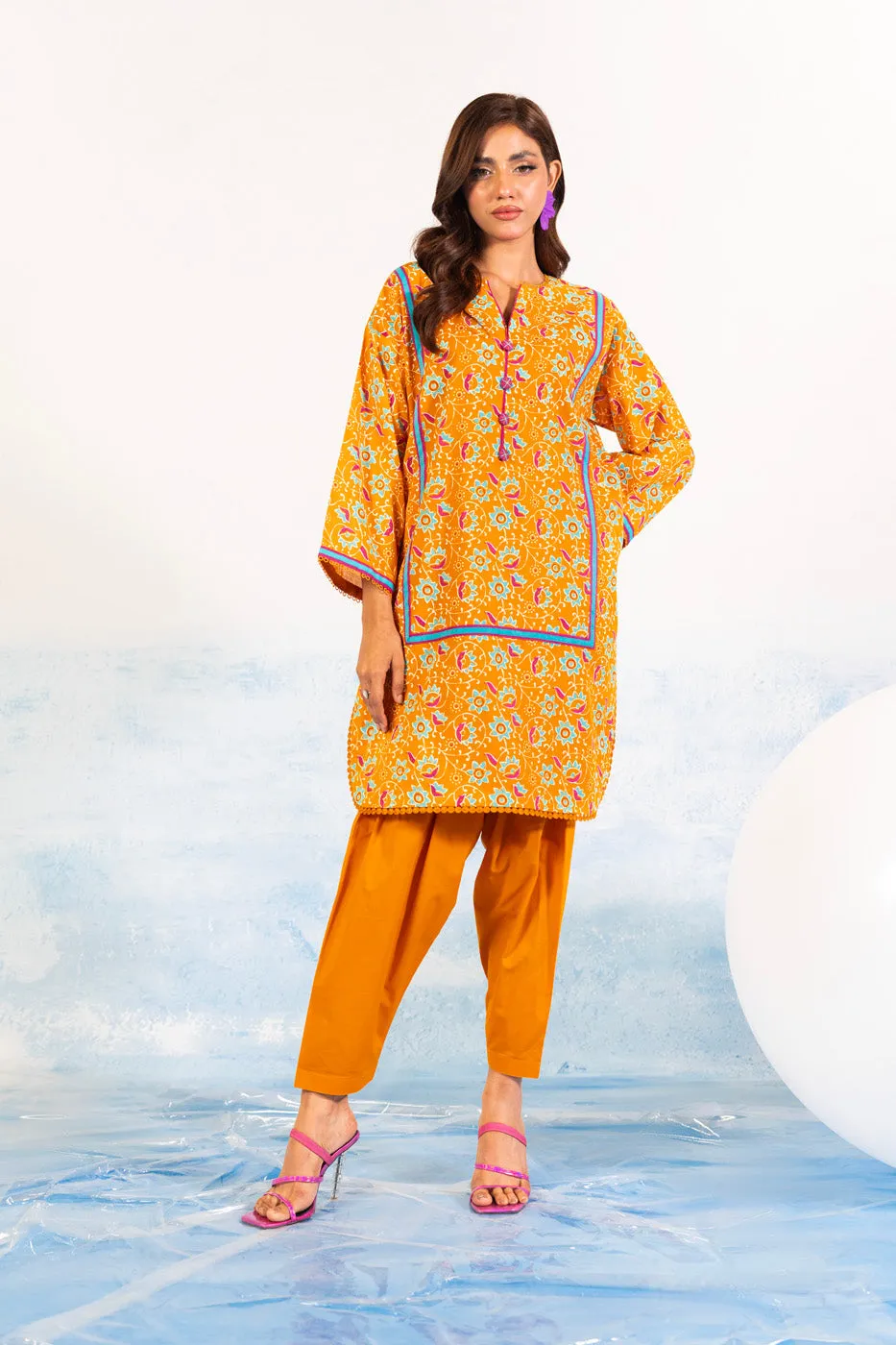 1 Pc Printed Silver Lawn Fabric 