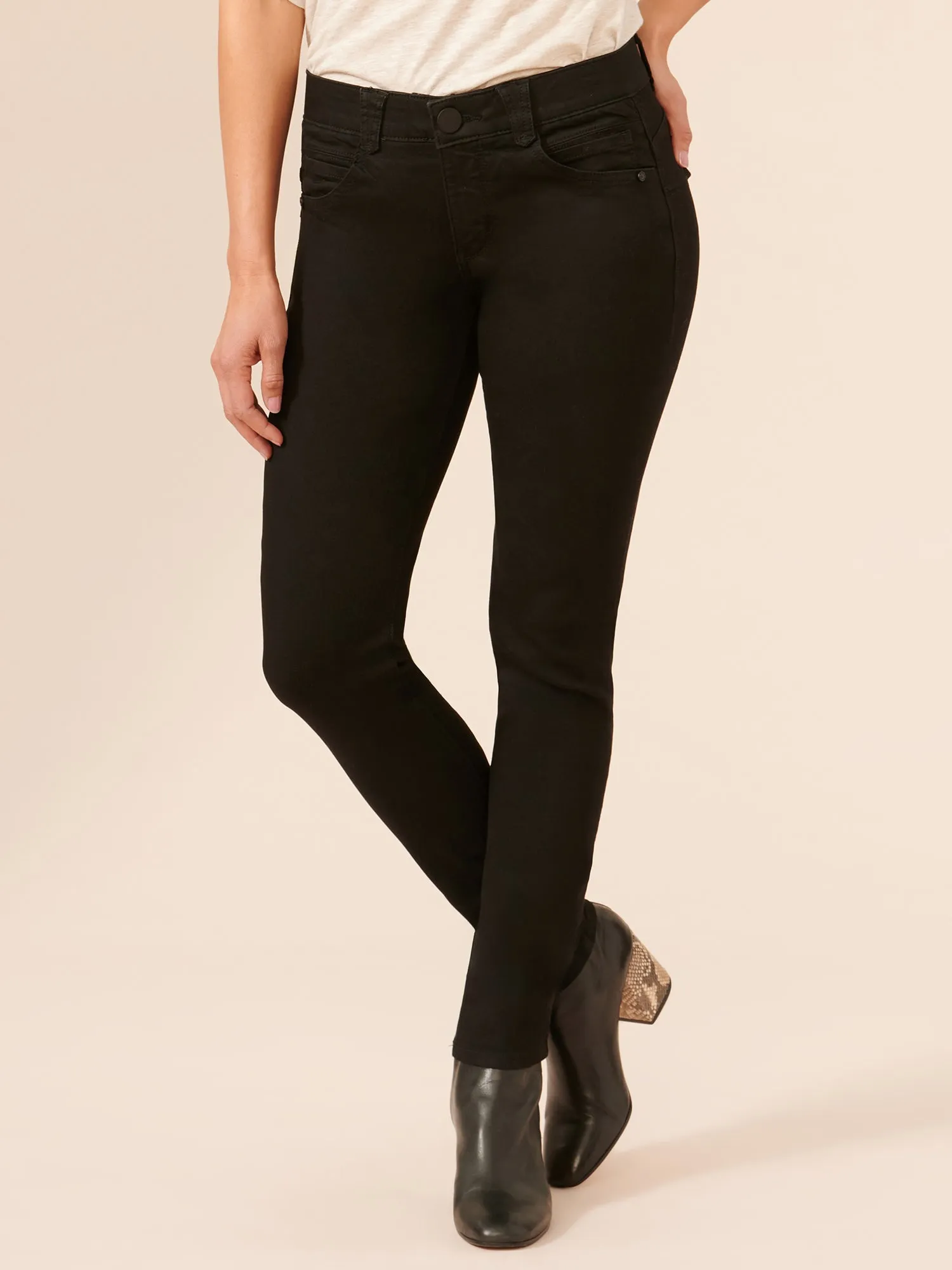 32" "Ab"solution® Booty Lift Long Jeans Black Jegging