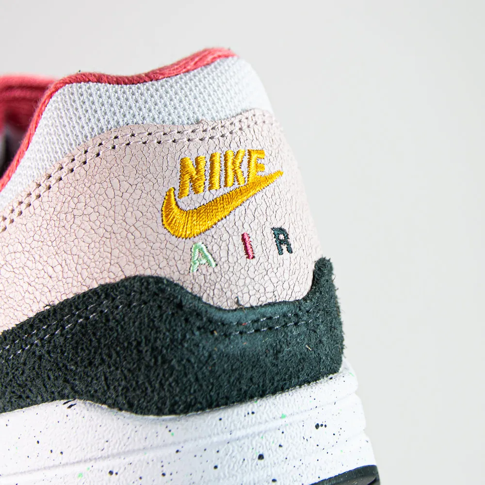 Air Max 1 (Light Soft Pink/Vapor Green)