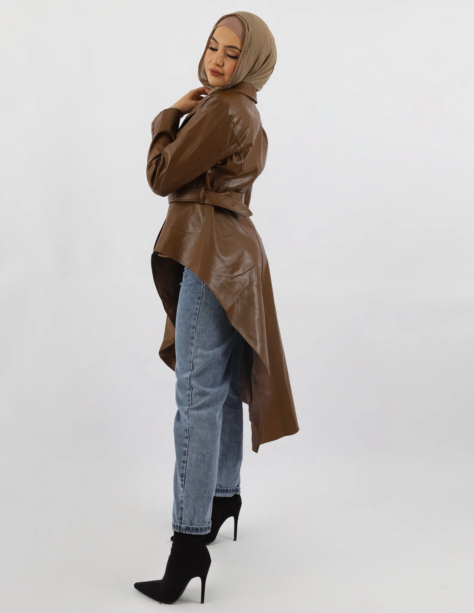 Escape Asymmetric Jacket