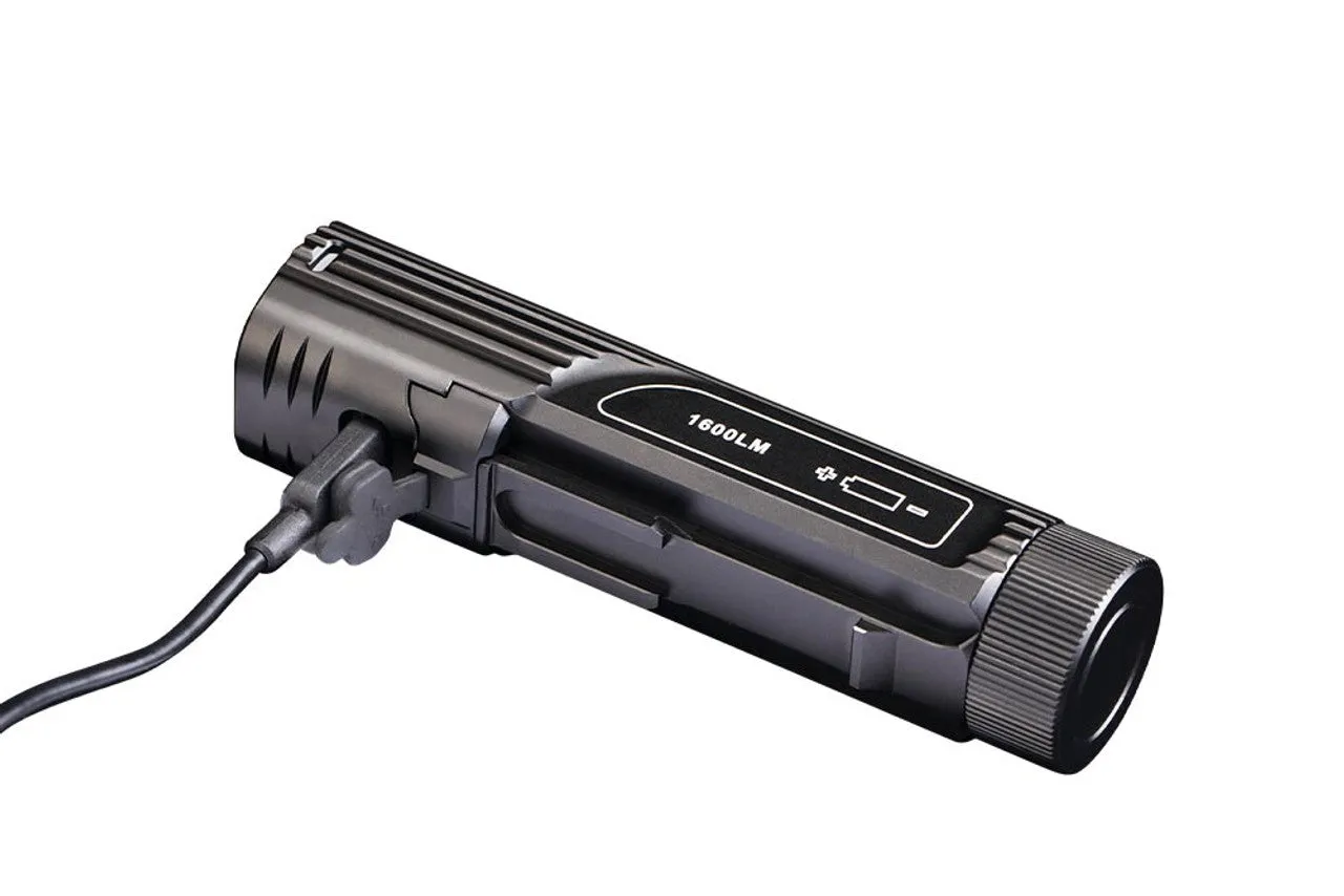 Fenix BC26R Bike Light 1600 Lumens   Free BC05R V2 Tail Light 15 Lumens