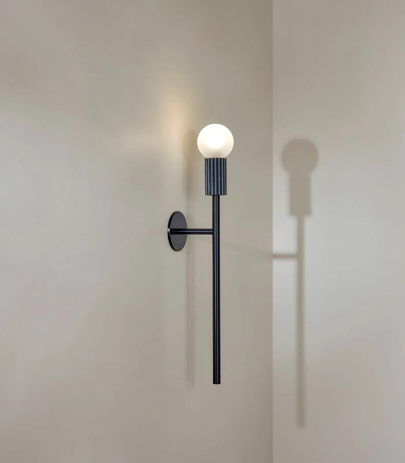 Fluted Brushed Black Wall Light | Attalos
