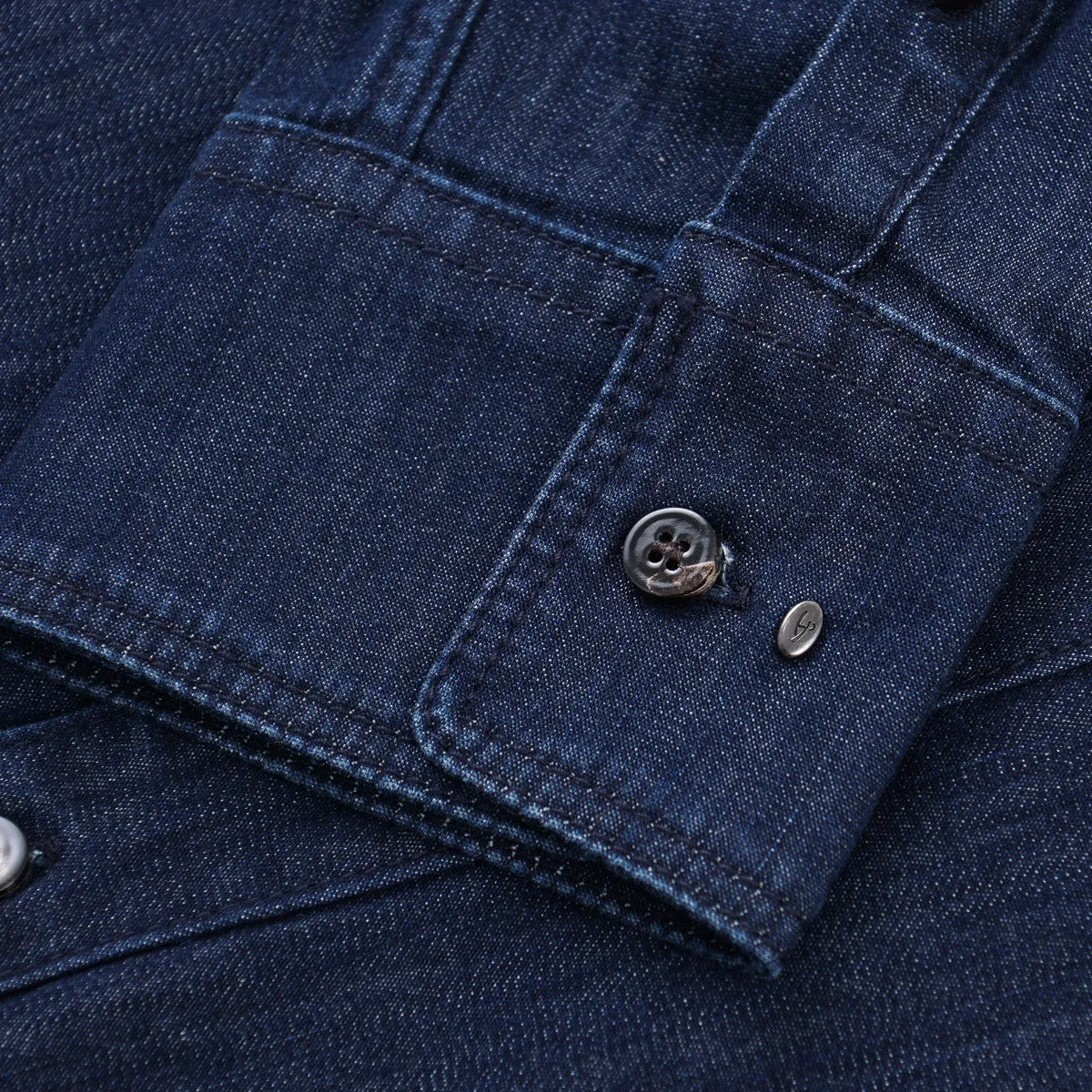 Handpicked Slim-Fit Rinsed Denim Shirt