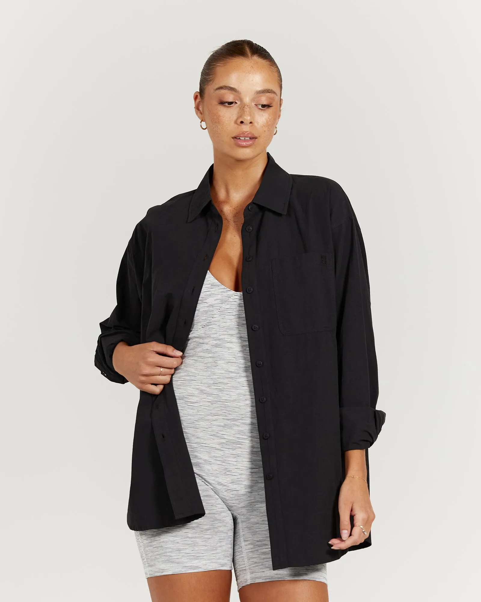 OVERSIZED BUTTON UP SHIRT - BLACK