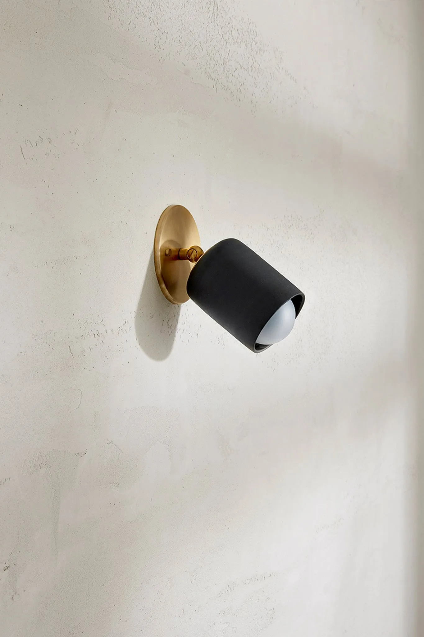 Terra 1 Short Surface Sconce