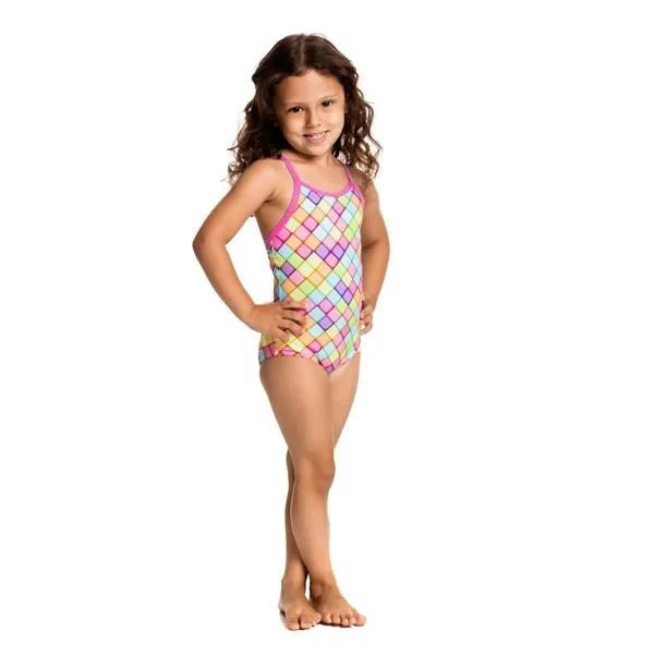 TODDLER GIRL POWDER PUFF FUNKITA