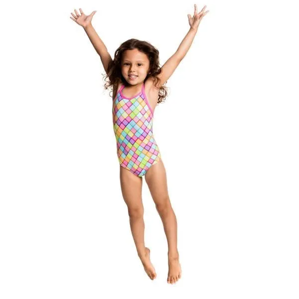 TODDLER GIRL POWDER PUFF FUNKITA
